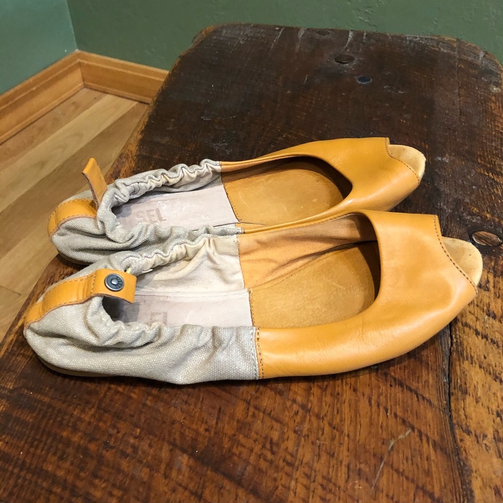 Diesel peep toe flats